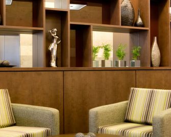 Leonardo Hotel Derby - Derby - Salónek