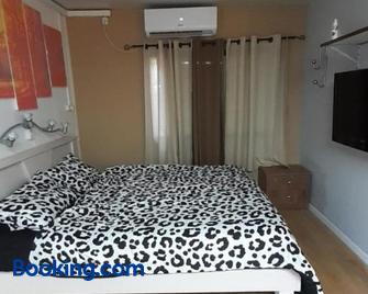Yachda Beemek Hamayanot Bet She'an - Nir Dawid - Bedroom