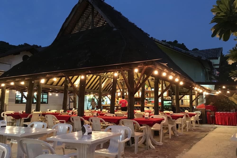 Phi Phi Banyan Villa