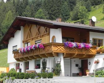 Haus Gertrud - Jerzens - Building