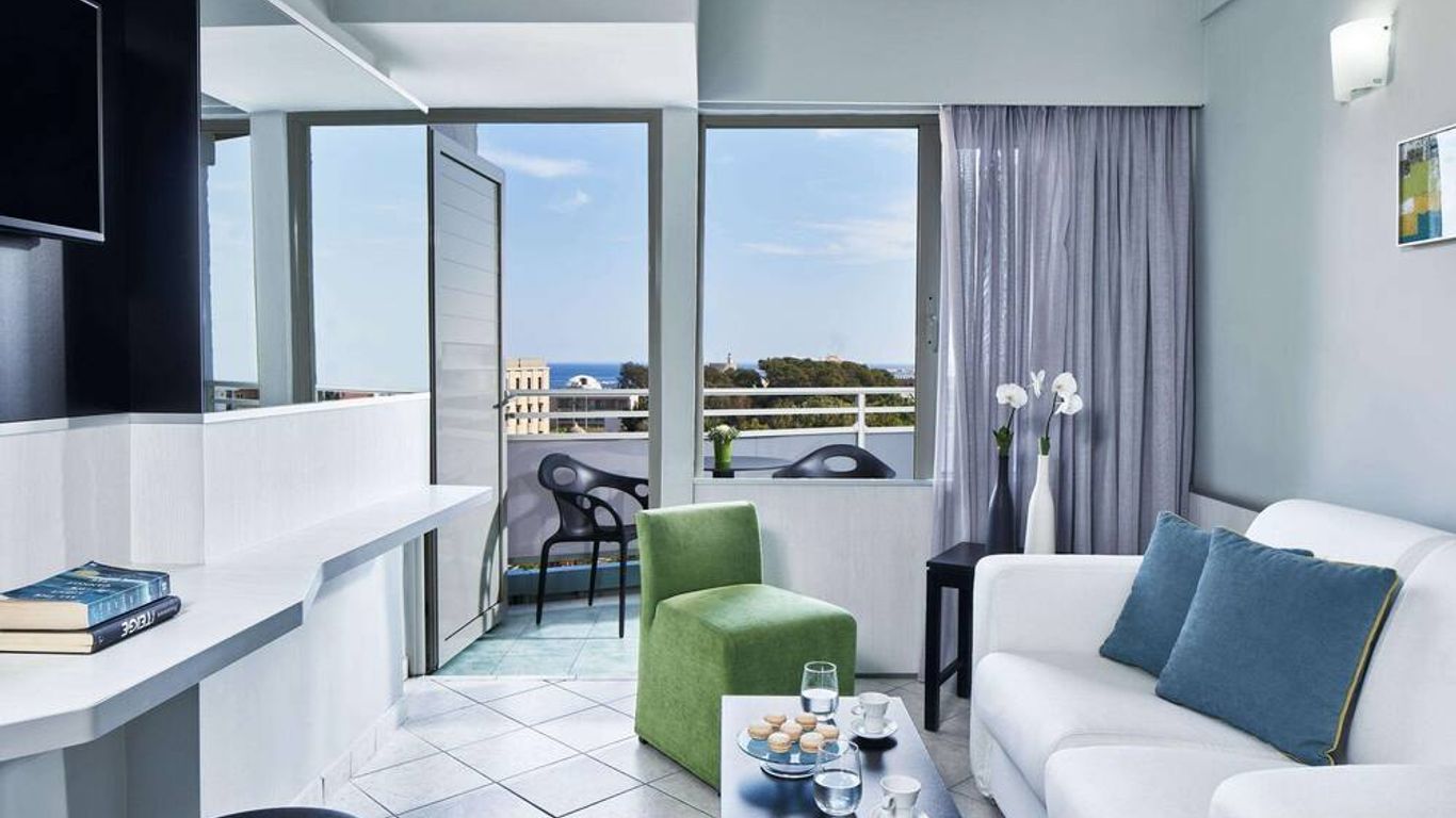 Aquamare City And Beach