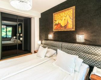 Hotel Murowanica - Zakopane - Bedroom