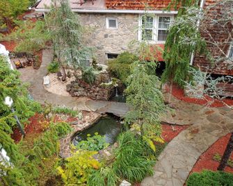 Mckinley Edwards Inn - Bryson City - Outdoors view
