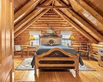 Lake George | Hot Tub | Firepit | Schroon Lake - Warrensburg - Habitación