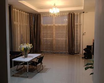 Your House Homestay Kkn - Khon Kaen - Building