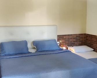 Pousada Três Pescadores - Búzios - Bedroom