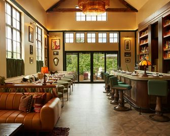 Berkshires Untold - Lenox - Bar