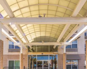 Comfort Inn Hanford - Hanford - Edificio
