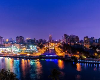 Check Inn Express Kaohsiung Love River - Kaohsiung - Vista del exterior