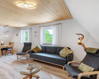 Zwitscherliebe, 75qm, 2 bedrooms, max. 5 Personen - Bühl - Wohnzimmer
