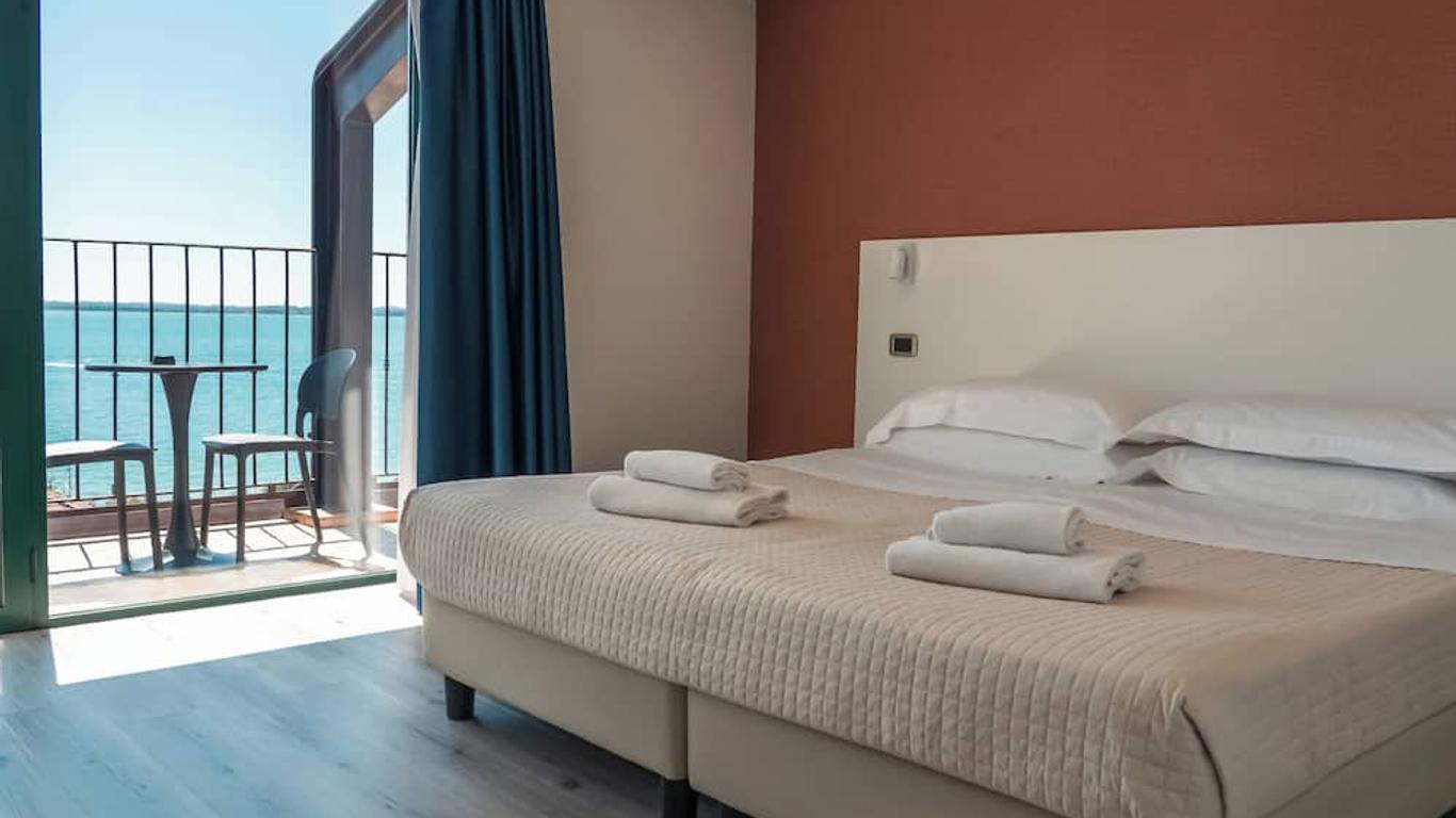 Ahg Riva Del Sole Hotel - Adults Only