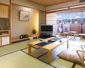 Hotel Fuji - Fuefuki