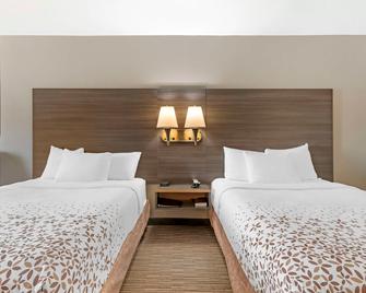 Best Western Royal Inn - Chattanooga - Bedroom