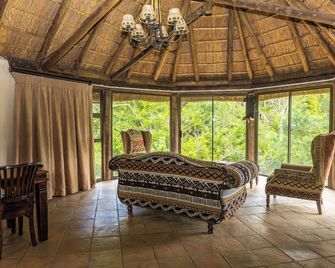 Premier Resort Mpongo Private Game Reserve - East London