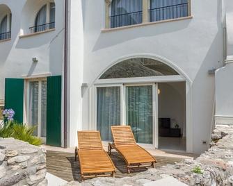 Villa Borgo Borago - Brenzone