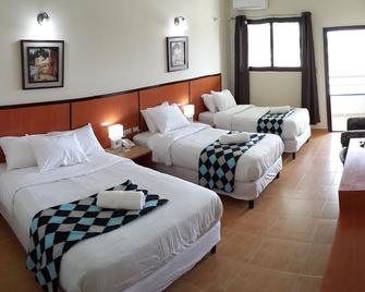 Express Inn Coronado & Camping - Playa Coronado - Bedroom