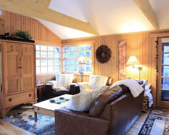 River Bend Mountain Retreat - Lyons - Sala de estar