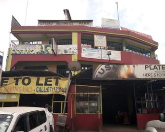 The Plateau Breeze Hotel - Ruiru - Edificio