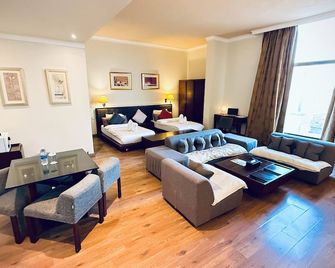 Le Jazz Hotel - Ḩawallī - Sala de estar