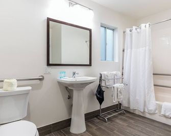 Alpine Inn near Convention Center and the Park - Anaheim - Baño