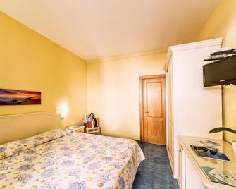 Hotel Cava Dell'Isola - Forio - Bedroom