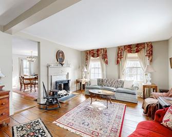 1855 Captain Shute's Harbor House - Searsport - Wohnzimmer