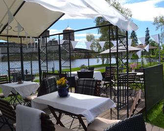 Lossiranta Lodge - Savonlinna - Innenhof