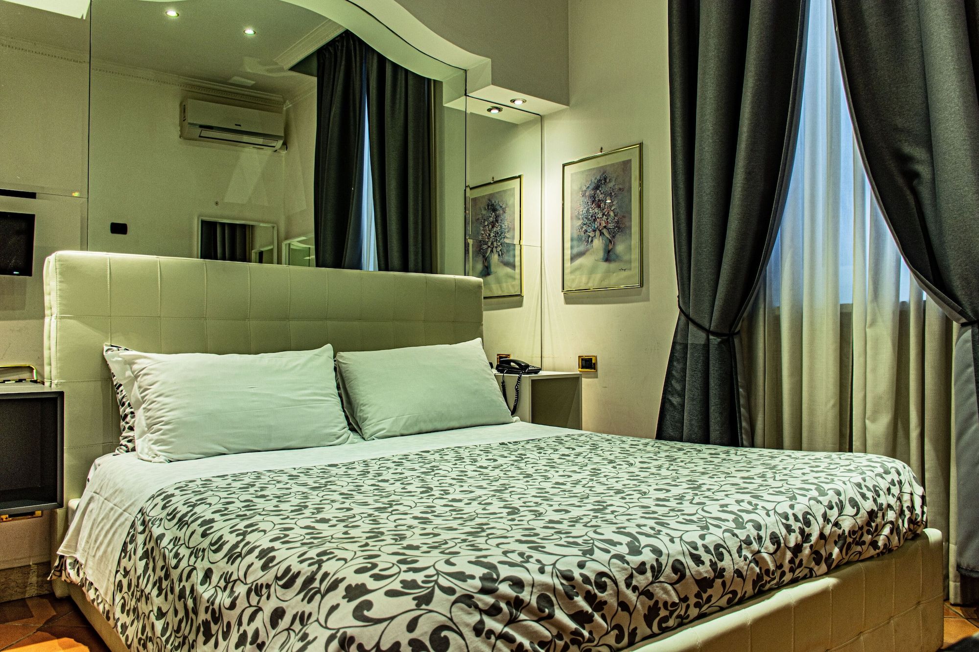 فندق كانوفا