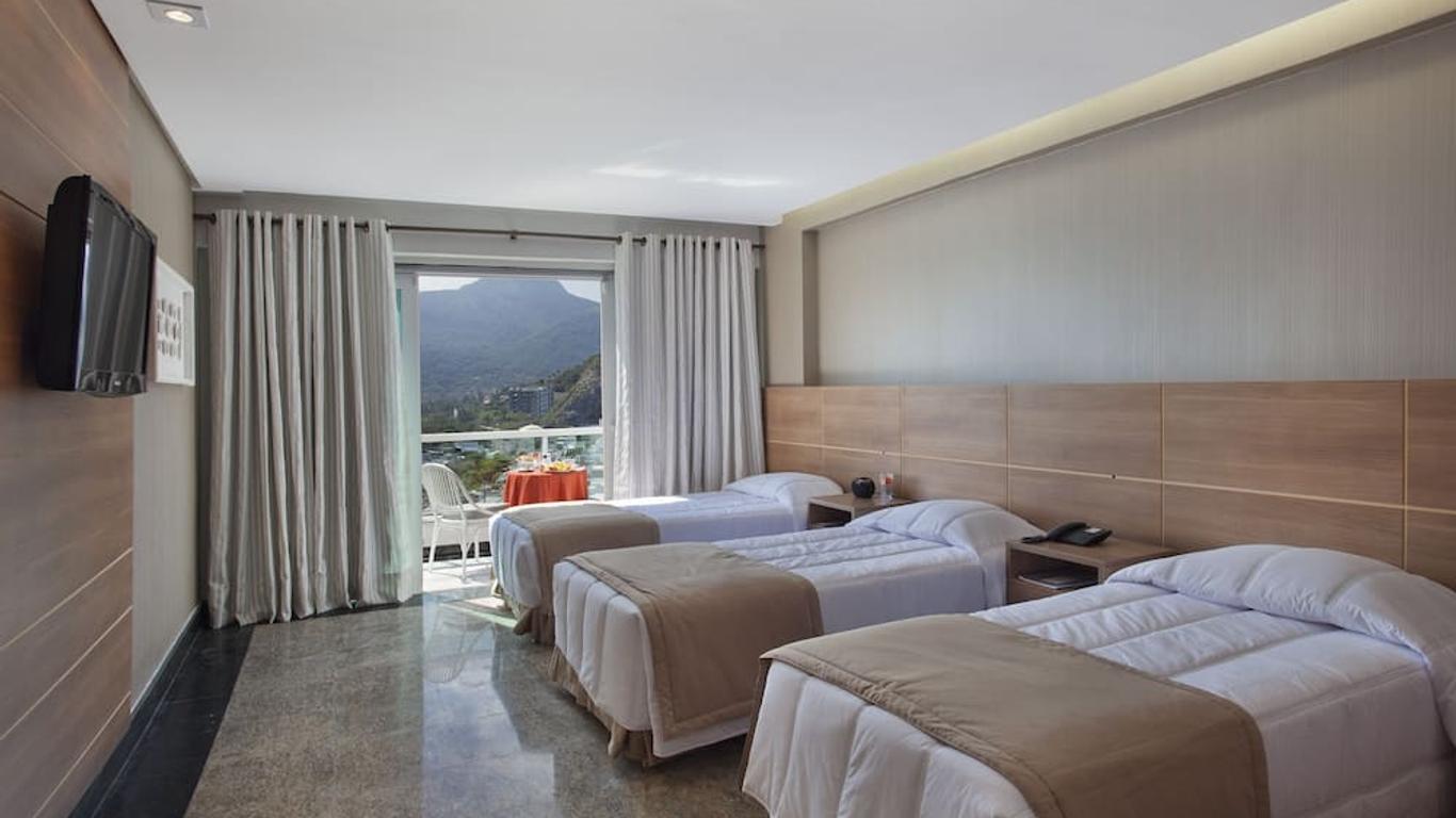 Royalty Barra Hotel