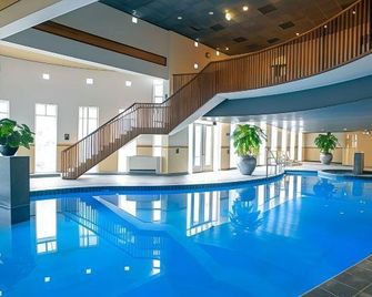 Parkhotel Valkenburg - فالكنبرج آن دي جول - حوض السباحة