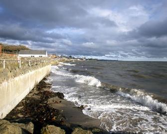 1m Beside the sea - 10 Mins to Belfast Coastguard Boat House, Stay Safe! - Newtownabbey - Beach