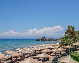 Porto Zorro Beach Hotel - Vasilikos - Strand
