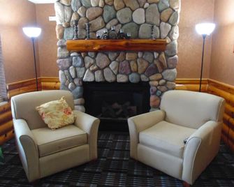 American Inn And Suites Houghton Lake - Houghton Lake - Huiskamer