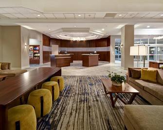 Embassy Suites by Hilton Charleston - Charleston - Lobby