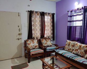 2BHK AC Row House Bunglow in good locality - Nashik - Living room