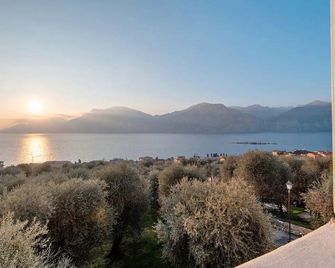 Cozy Sommavilla Residence - Limone sul Garda - Outdoors view