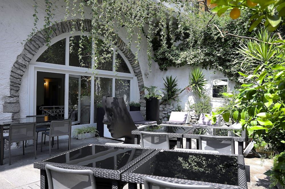 Caffè dell'Arte Boutique Rooms Locarno - לוקרנו - פטיו