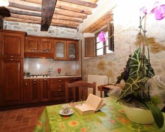 Typical house - Apartment in a farmhouse with pool and panoramic views - Citerna - Restaurante