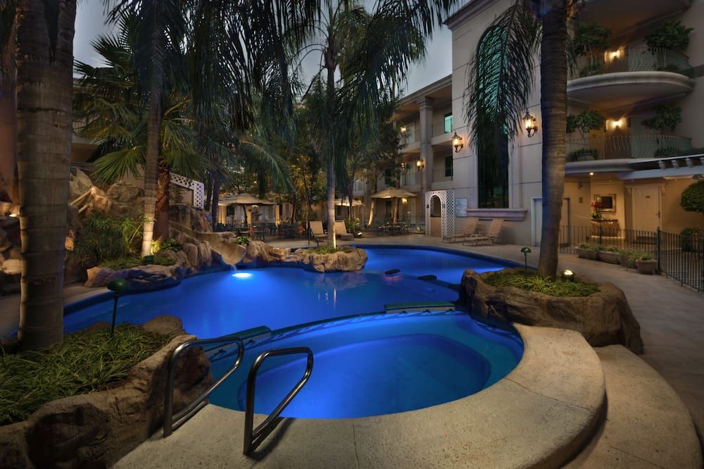 Safi Royal Luxury Centro - Monterrey - Piscina