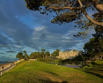 Golf View Hotel & Spa - Нерн - Будівля