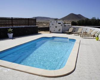 Casa Indira - Lajares - Pool