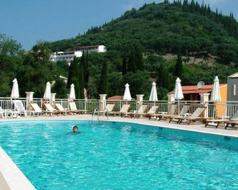 Angelica Hotel - Agios Gordios - Piscina