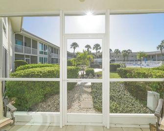 King Bed - Walk to St. Armand's Circle and Lido Beach in Minutes! - Sarasota - Parveke