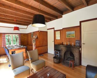 Detached holiday home surrounded by nature - Zuidwolde - Sala de estar
