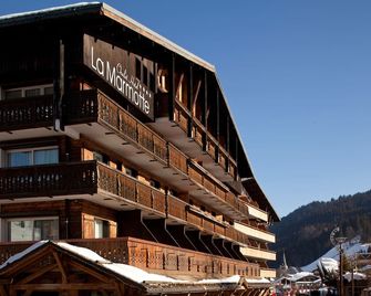 Chalet-Hôtel La Marmotte, La Tapiaz & Spa, The Originals Relais - Les Gets - Будівля