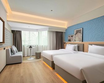 Country Inn & Suites by Radisson Shaoguan Xihe Sports Center Mines Park - Shaoguan - Bedroom