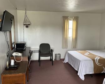Sudbury Court Motel & RV Park - Marengo - Habitación