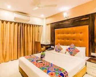 Fabhotel Embassy Park - Bombay - Habitación