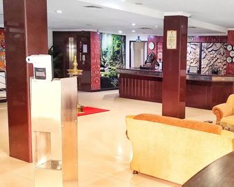 Kovilakom Residency - Kozhikode - Recepción
