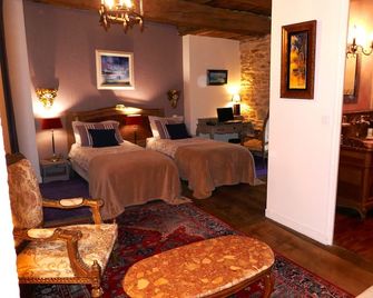 Manoir Desnachez - Ploërmel - Bedroom